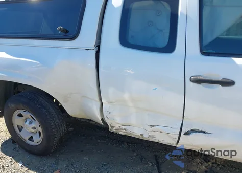 2018 Toyota Tacoma Sr z USA, uszkodzony, nr VIN 5TFRX5GN3JX119056